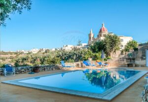 farmhouse in gozo